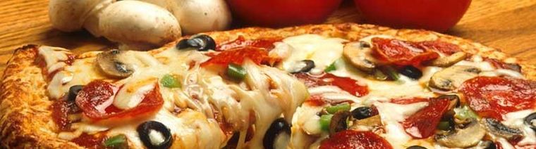 5 verschillende pizza's verkrijgbaar op het usc