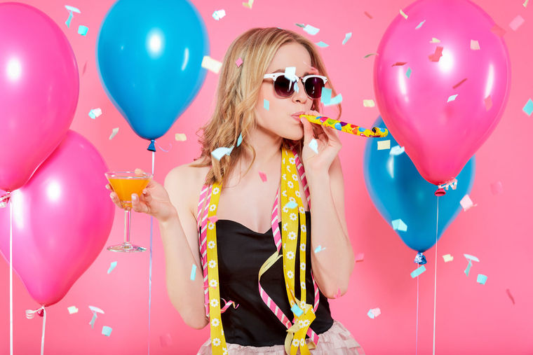 Release party: Cross dressing